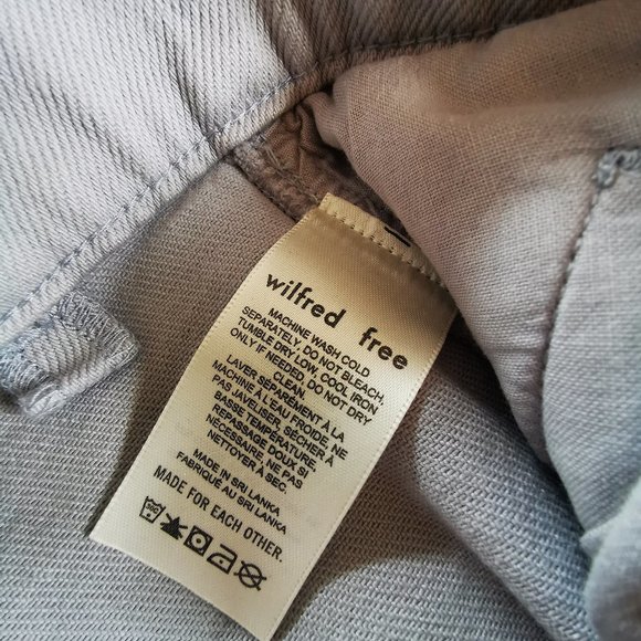 Wilfred Cargo Pants ~ size 6 ~ ligh blue color ~ Aritzia Cargo Pants - Picture 7 of 7